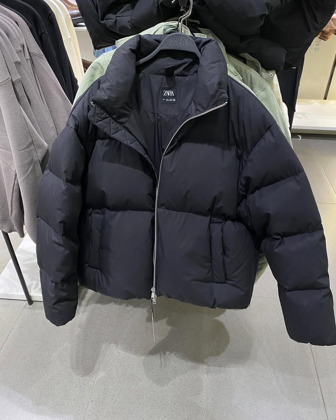 Waterproof Puffer Jacket - Black